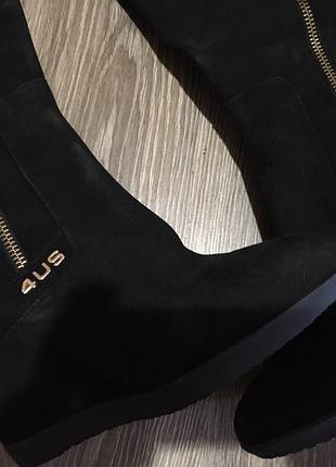 Італійські стильні,гарні чоботи,оригінал розмір 38 .нові.