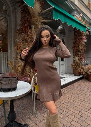 Вязаное мини платье с длинными рукавами