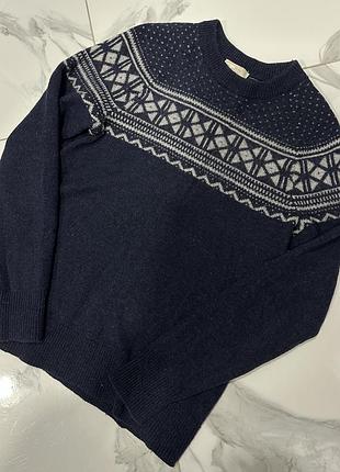 Теплий, мʼякий, вовняний светр