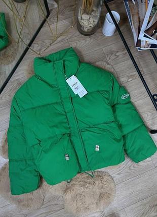 Стильная укороченная куртка, деми