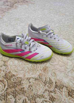 Детские сороконожки адидас предатор 33 размер, состояние новые провел две тренировки
