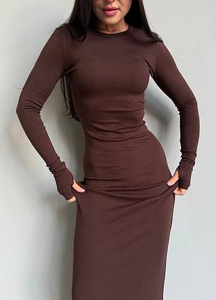 Стильна жіноча довга сукня з мікродайвінгу у стилі “skims” із довгим рукавом і вирізом для пальчиків та утягуючим ефектом