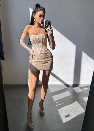 Корсетное платье мини со шлейфом и перчатками из кружева, бежевое корсетное платье мини с кружевом, вечернее платье с кружком