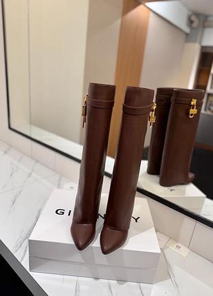 Чоботи givenchy 5
