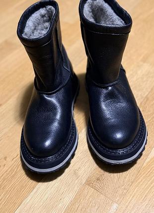 Зимові черевики на байці