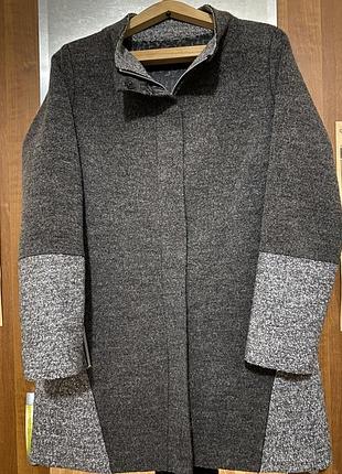 Пальто жіноче