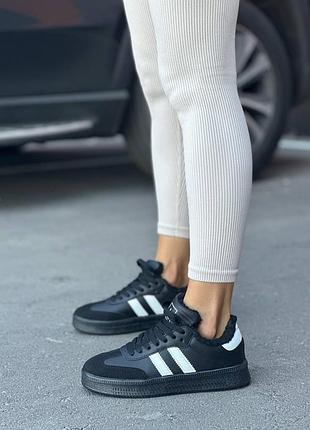 Жіночі  якісні та стильні кросівки stilli чорні з білим❄️