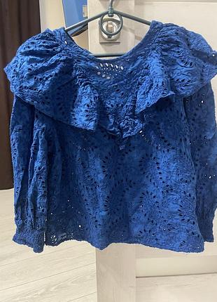 Блузка з ажурної бавовни від zara. розмір l. 100% бавовна. насичений синій. ажурна вишивка. застібка ззаду на гудзики. рукави з еластичними манжетами