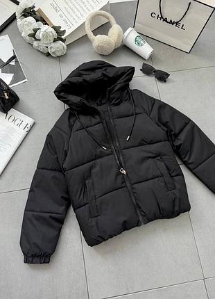 Курточка жіноча