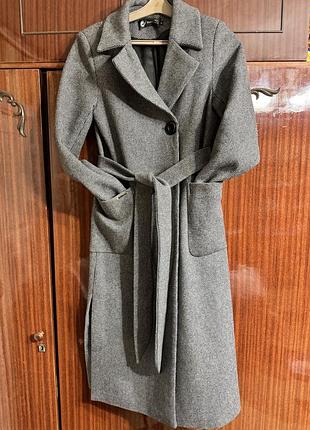 Пальто жіноче, розмір 42