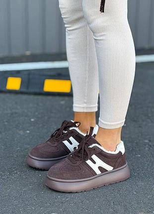 Женские качественные и стильные кроссовки stilli коричневое с белым ❄️