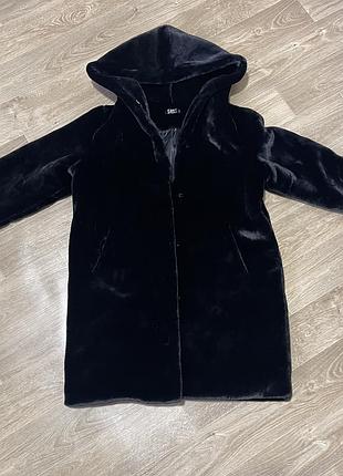 Жіноча шуба