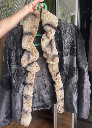 Куртка кожаная с комбинированным принтом