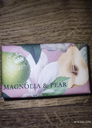 Мыло "магнолия и груша"
the english soap company kew gardens magnolia and pear soap 240 г