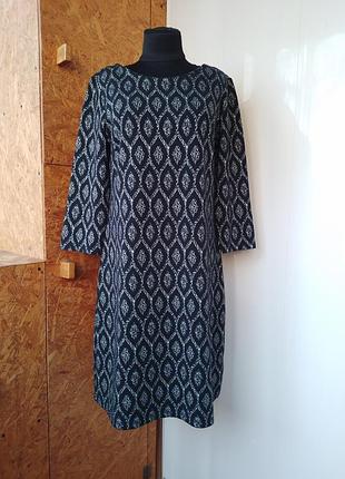 Брендовое вискозное трикотажное платье миди