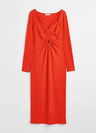 Червоне плаття в рубчик сукня з вирізами