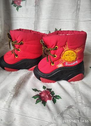 Супер сапожки красного цвета"delmar"р.22-23,подошва-16см.