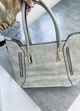 Сіра сумка на осінь