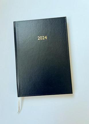 Ежедневник датированный 2024 год