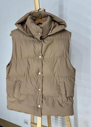 Желетка жіноча бежева м