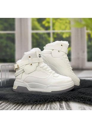 Зимние ботинки женские