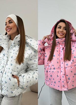 Жіноча зимова куртка в квіти