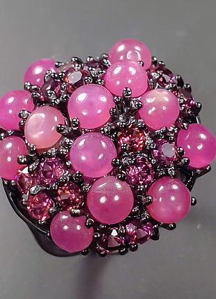 Эксклюзивное серебряное кольцо с натуральными рубинами и гранатами родолитами, размер 19.25 - 19.5