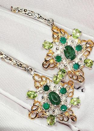 Серебряные серьги с натуральными замбийскими изумрудами, перидотом (хризолитоами) и зеленым ониксом