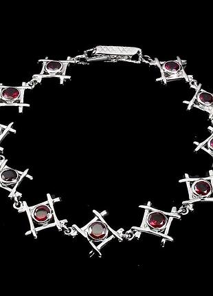 Серебряный браслет с натуральными гранатами родолитами
