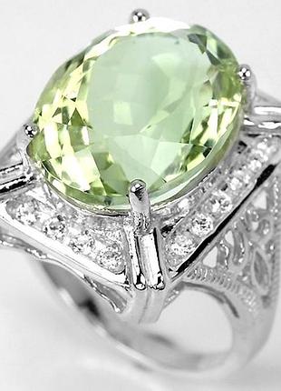 Серебряное кольцо с зеленым аметистом (празиолитом) и фианитами, размер 16.25