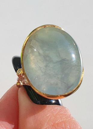 Дизайнерское серебряное кольцо с натуральным пренитом и фианитами, размер 18 унисекс / мужское / женское