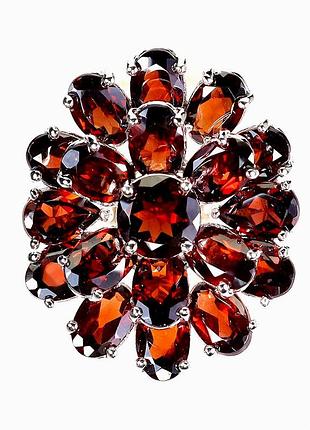 Серебряное кольцо с натуральными красными гранатами мозамбик, размер 16.25 - 16.5