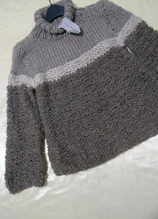 Свитер женский с горловиной осень-зима