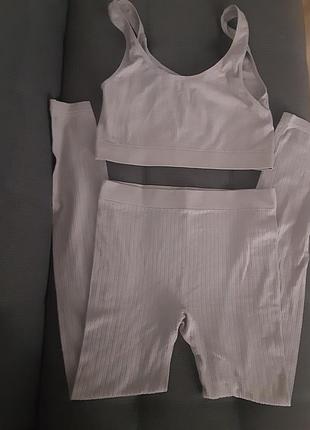 Спортивный костюм н&м.