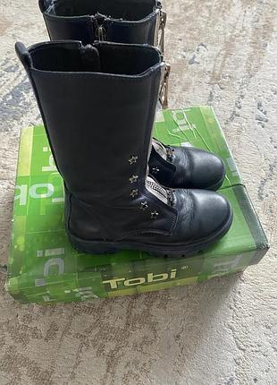 Шкіряні чоботи на дівчинку