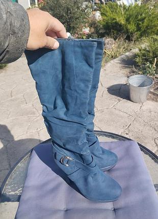 Женские замшевые ботинки