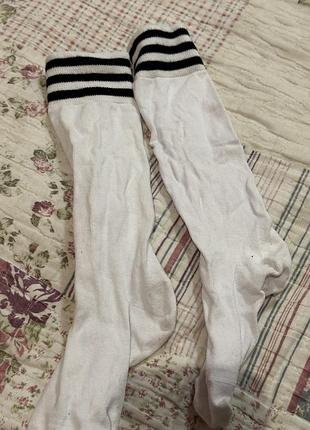 Для танцев, спорта или просто красоты – белые гетры