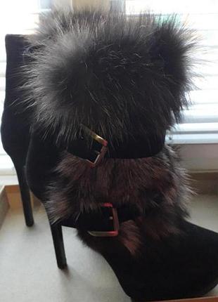 Стильные брендовые утепленные с натуральным мехом сапоги сапожки