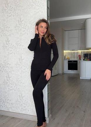 Костюм жіночий
