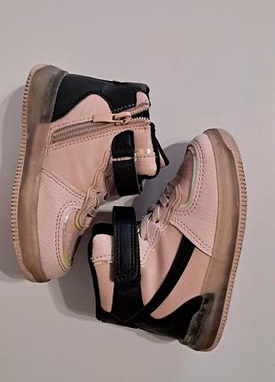 Черевики демісезон світяться