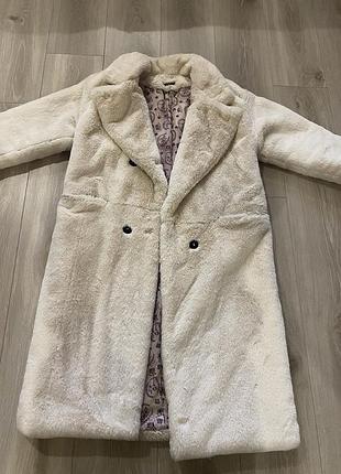 Біло-молочна шуба