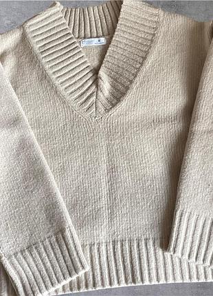 Теплий светр з вовни