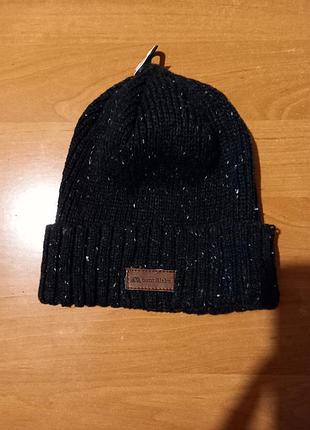 Вязаная шапка
