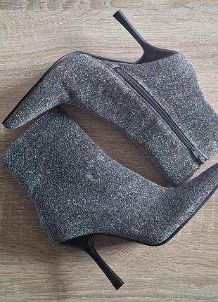 Стильные блестящие ботильоны primark