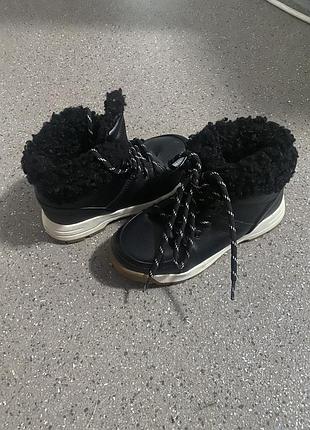 Зимове дитяче взуття 29 р