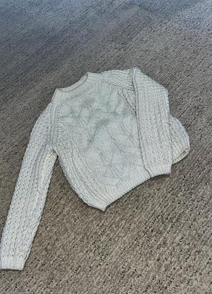 Світер жіночий білий