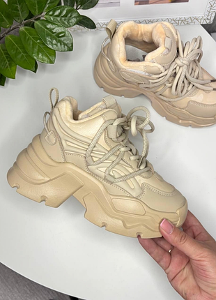 Бежевые демисезонные ботинки для девочки