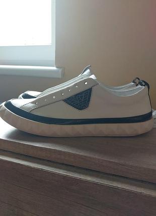 Кроссовки
мужские