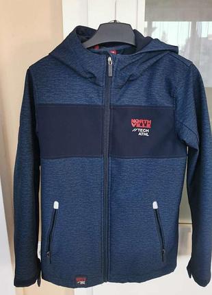 Демисезонная курточка мальчишки