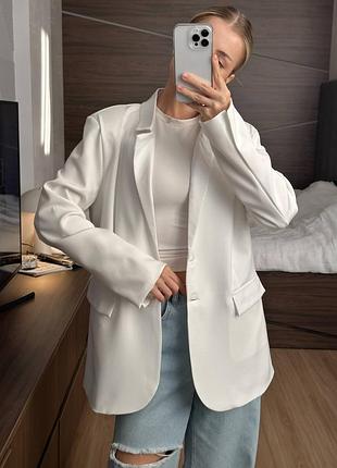 Женский классический пиджак на подкладке
